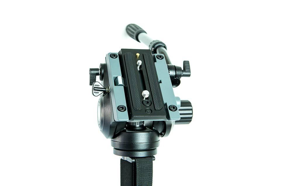 77x22 Monopod with Pan Head (Black) Z9346