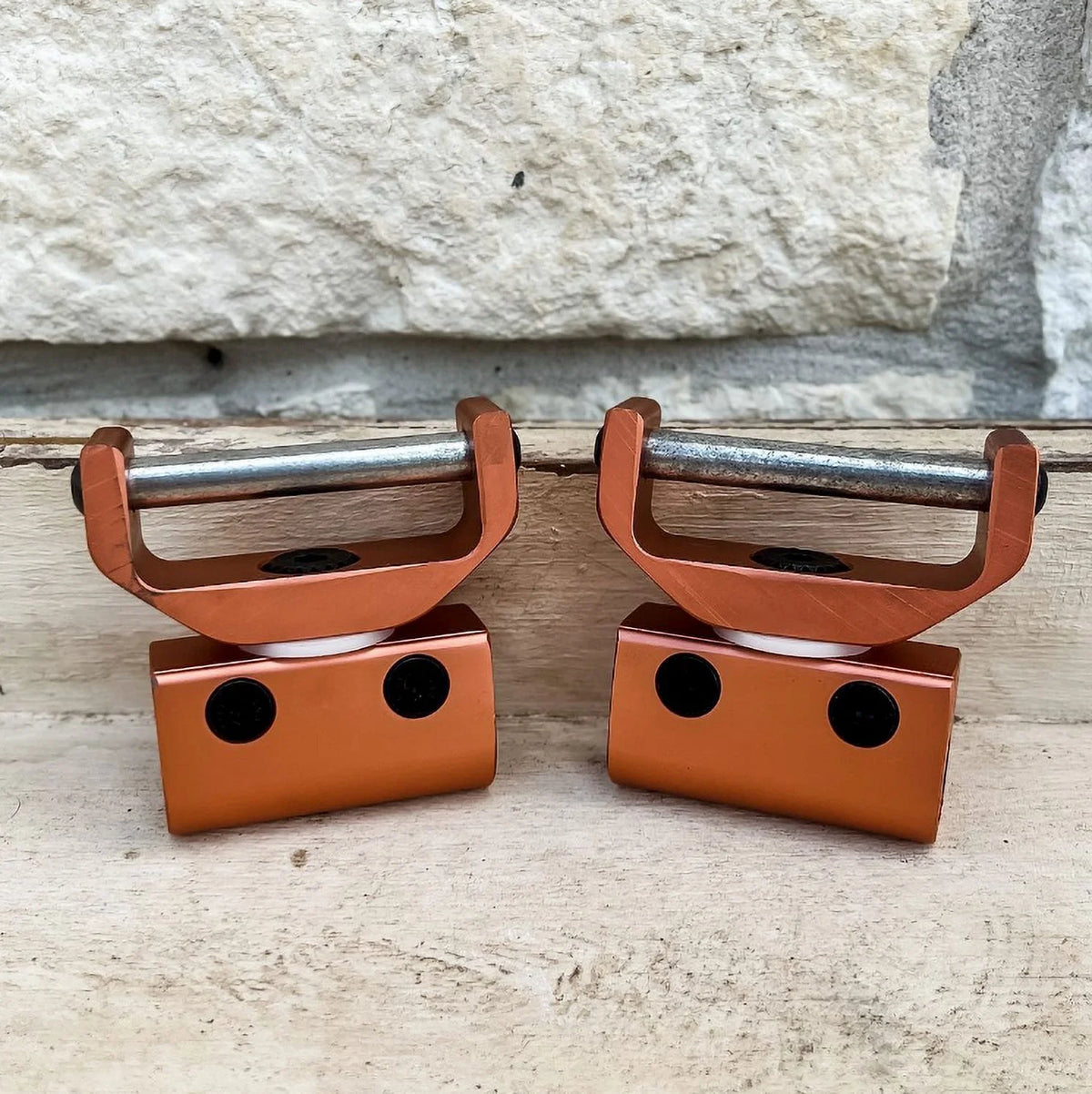 Copper Brown Swivel Stirrup Turner V14593