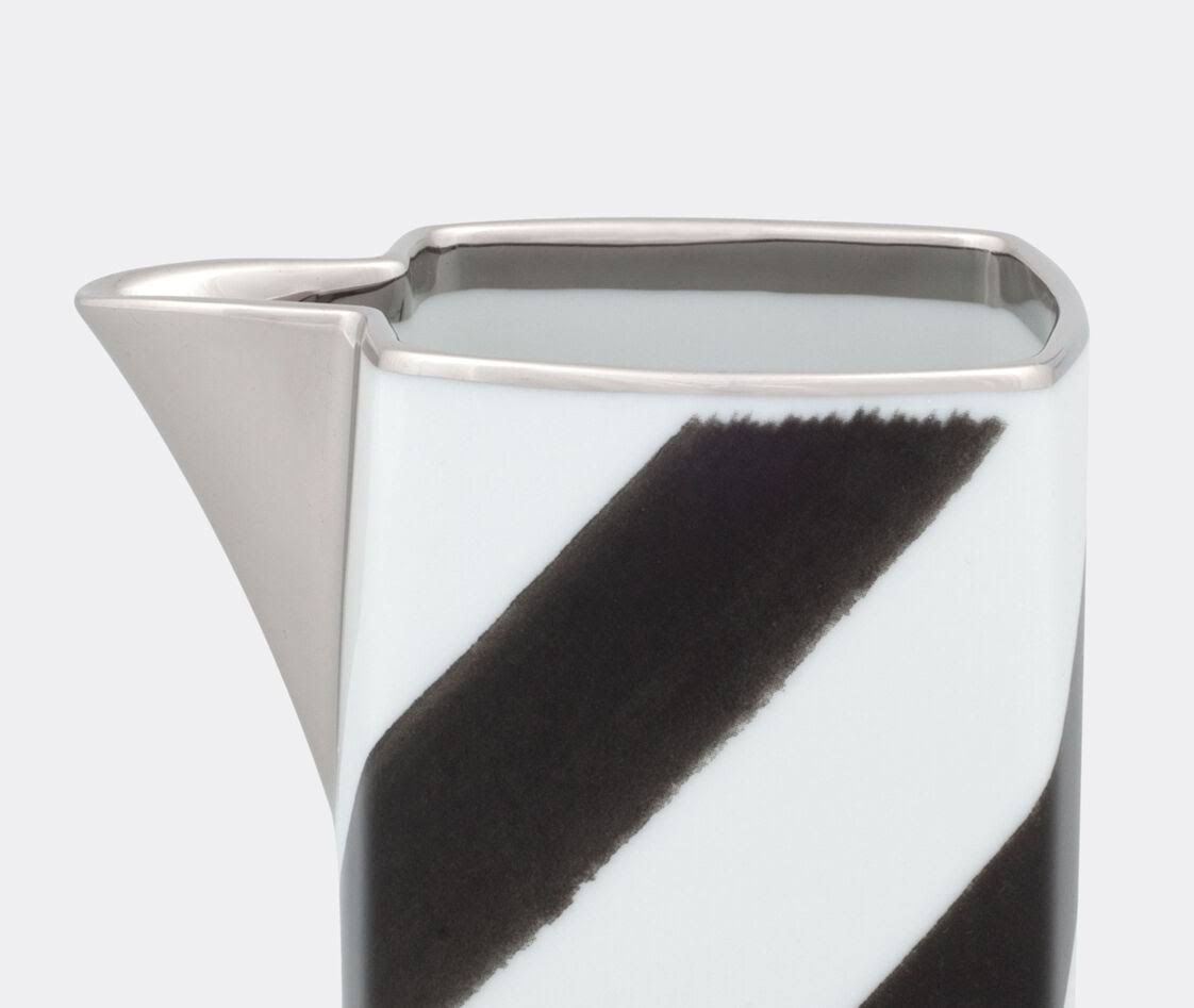 Milk Jug L12556